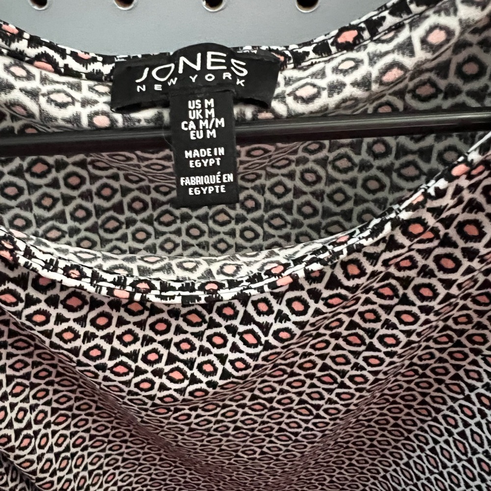 Jones New York tank top size medium - Picture 2 of 4